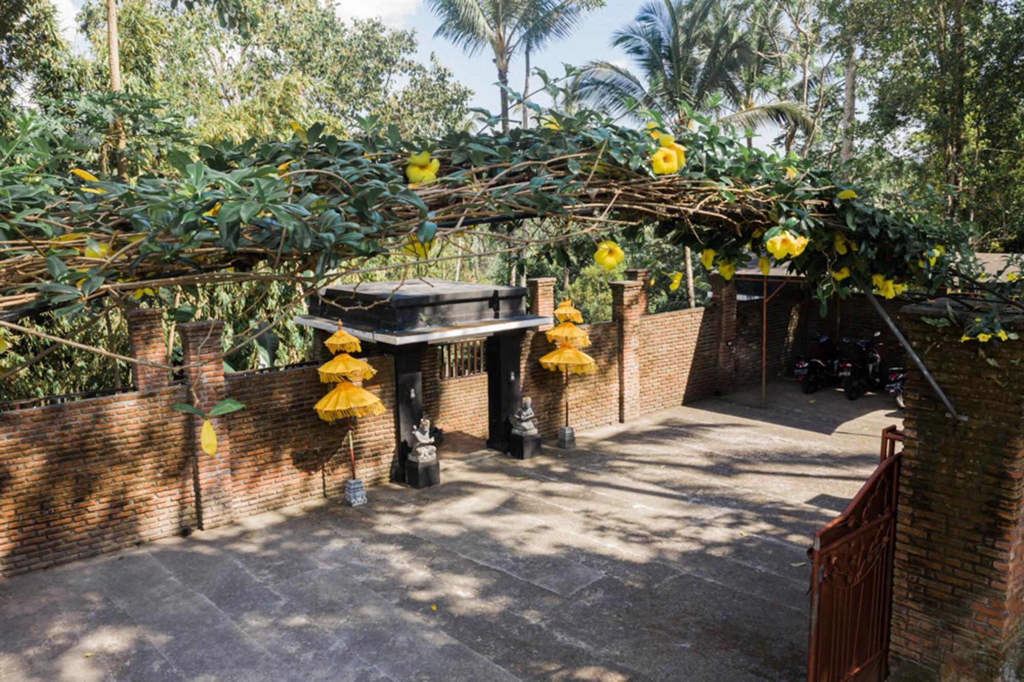 Bali Palms Apartment Selemadeg Екстериор снимка